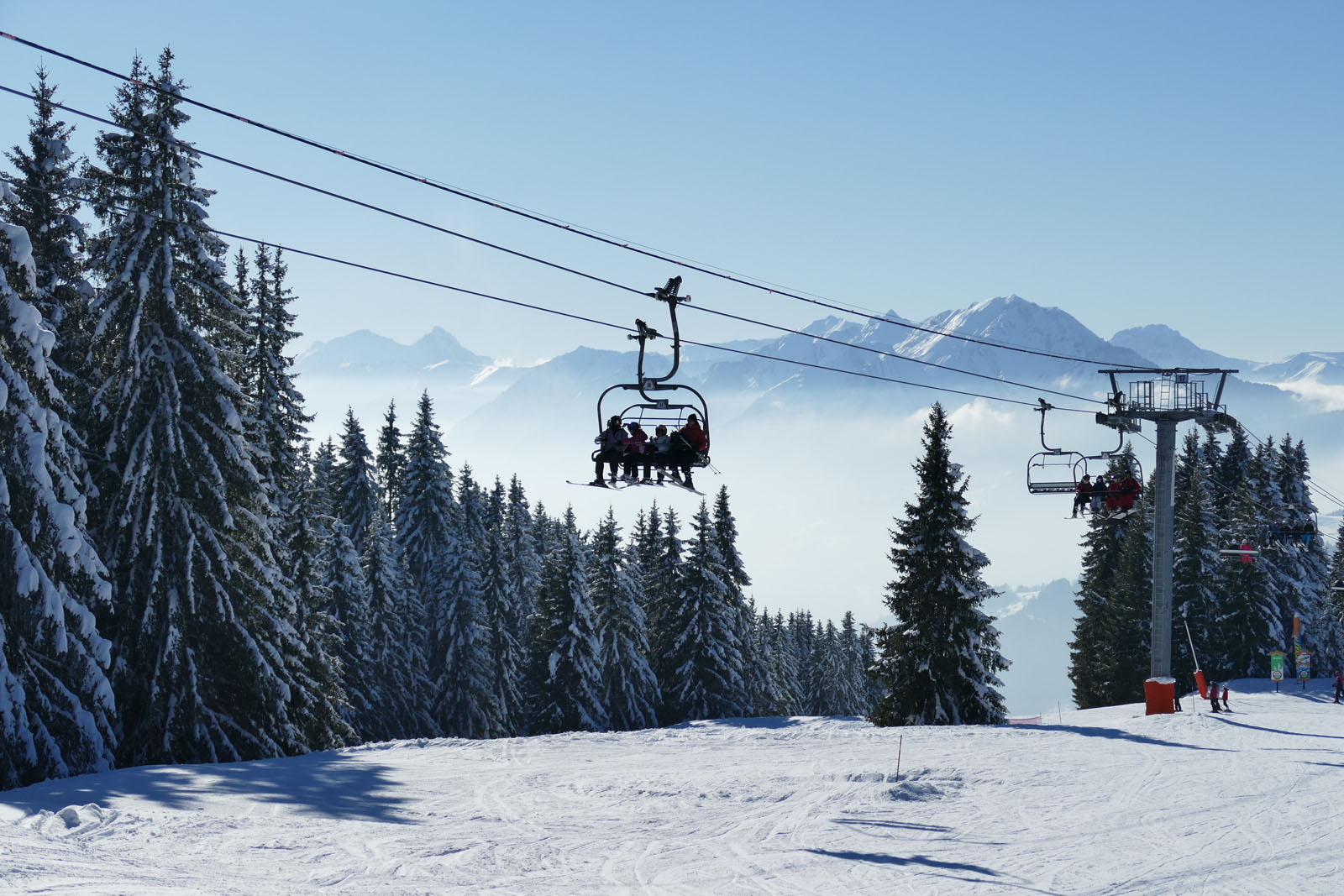Pour votre location de vacances d'hiver en Savoie, notre hébergement vous attend à Saint-Jean-de-la-Porte
