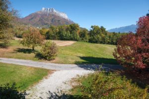 Gite du Porche la Pallud, Saint-Jean-de-la-porte, Combe de Savoie : vue vers la dent d'Arclusaz, Laurent Fabry photographe